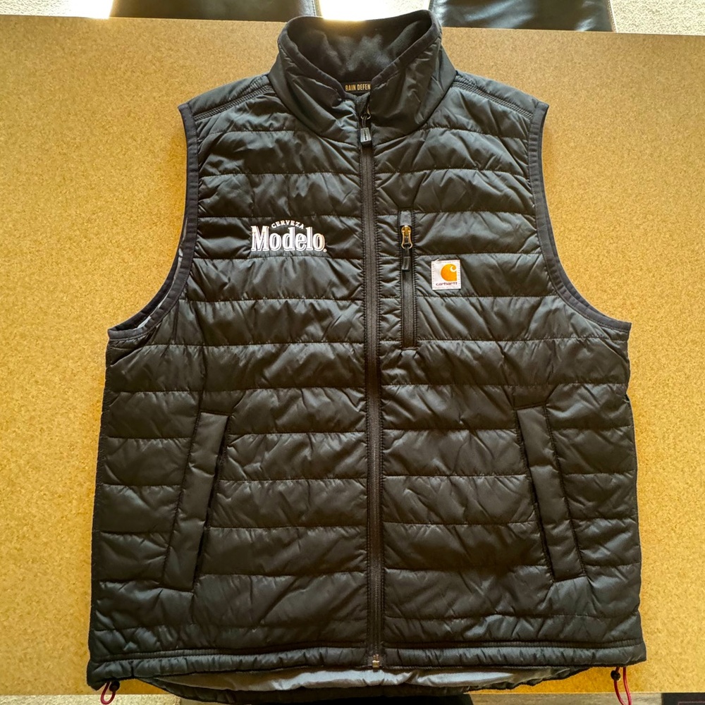 Modelo x Carhartt Rain Defender Vest Large